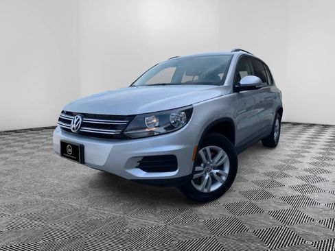 Used 2015 Volkswagen Tiguan S FWD image 2