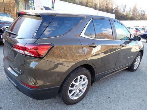 Used 2023 Chevrolet Equinox LT image 4