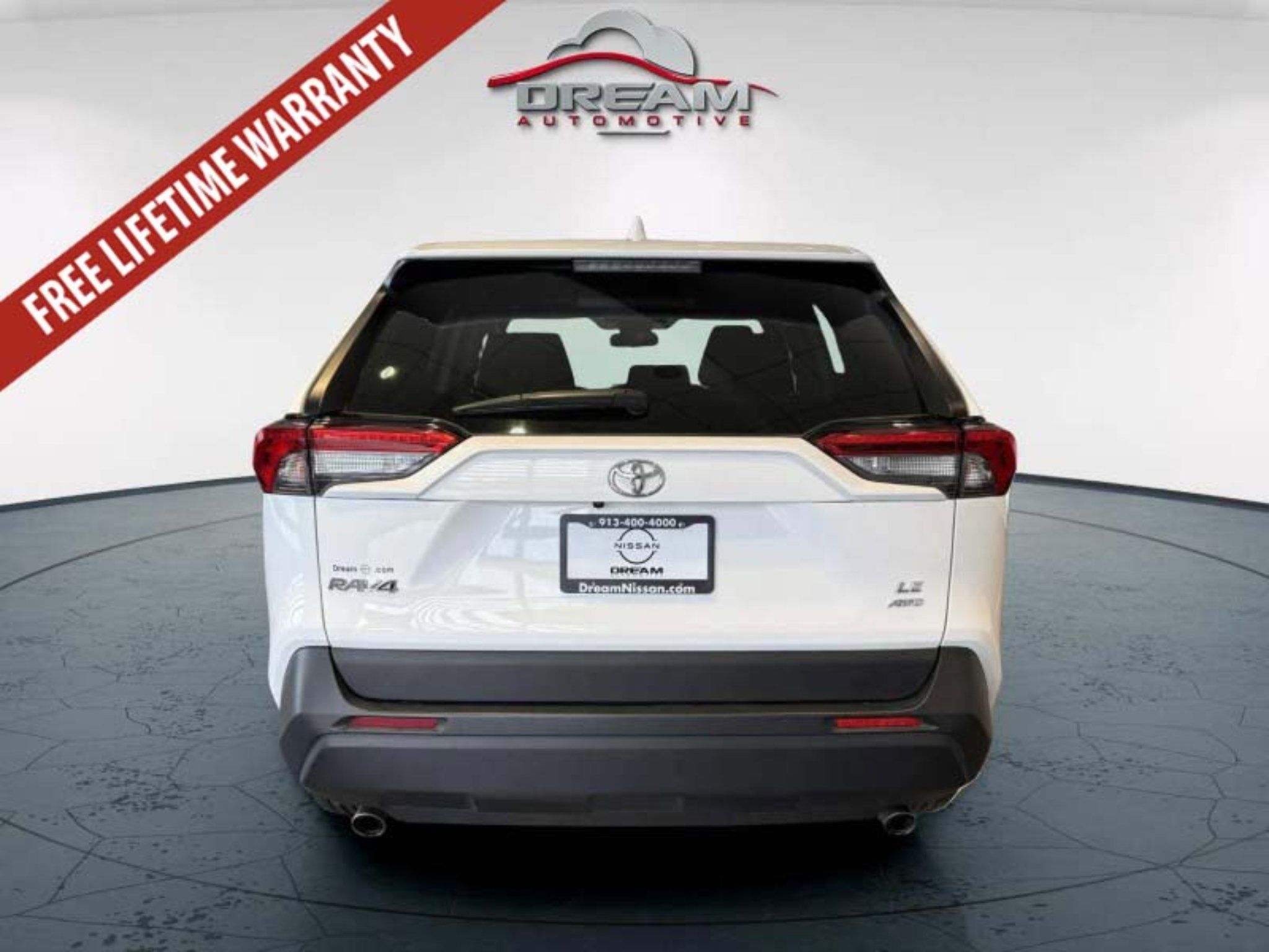 Used 2025 Toyota RAV4 LE AWD/4WD image 18