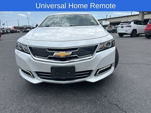 Used 2017 Chevrolet Impala Premier w/ Enhanced Convenience Package FWD image 9