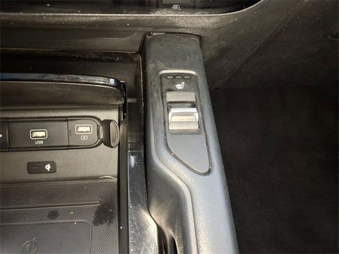 Used 2022 Kia Telluride S image 21