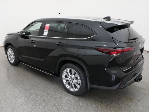 New 2026 Toyota Highlander Limited image 64