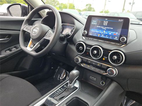 Used 2023 Nissan Sentra SV image 8