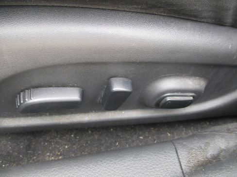 Used 2015 Nissan Altima 2.5 SV w/ Convenience Package FWD image 25