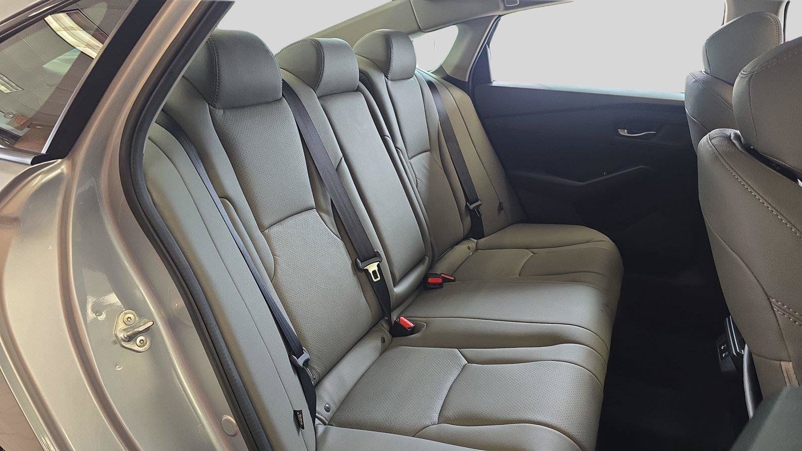 Used 2025 Honda Accord SE image 17