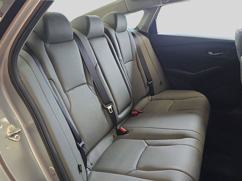 Used 2025 Honda Accord SE image 17