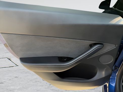 Used 2021 Tesla Model Y 2WD image 20