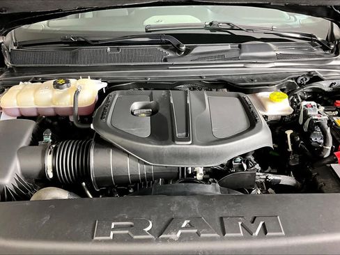 Used 2025 RAM 1500 Laramie image 31