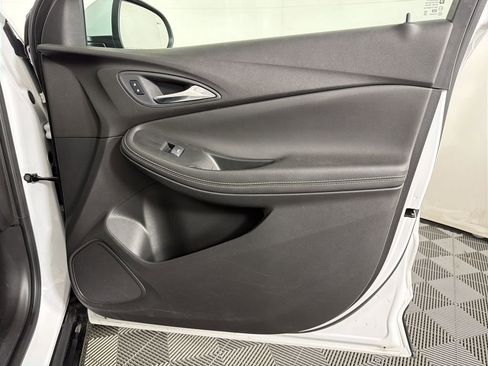 Used 2024 Buick Encore GX Sport Touring image 12