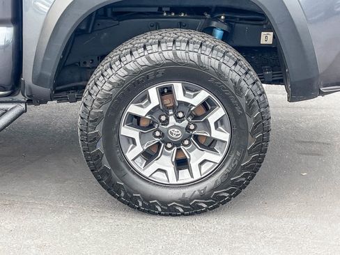 Used 2023 Toyota Tacoma TRD Off-Road w/ Black Out Package (TMS) image 10