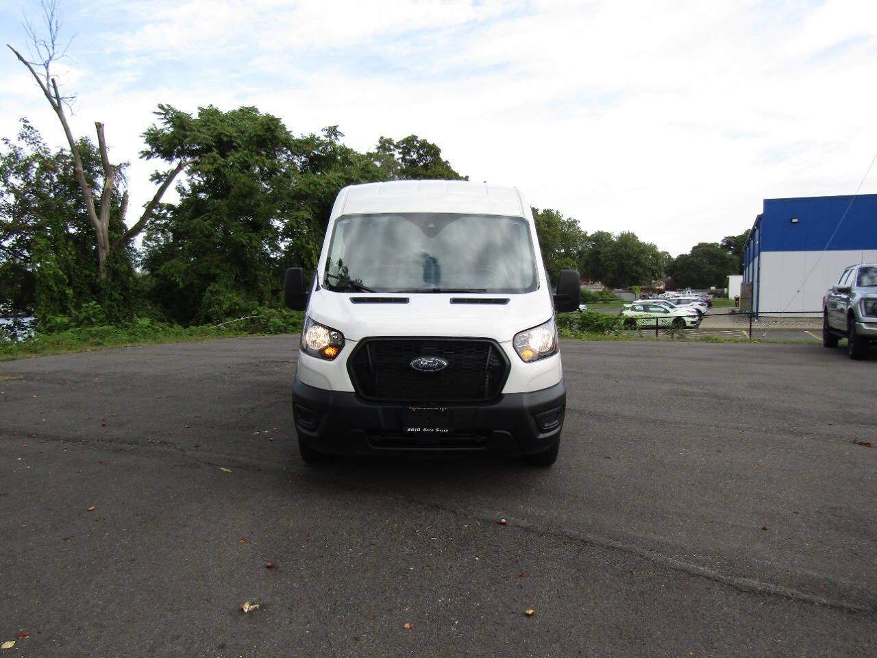 Used 2024 Ford Transit 250 148 Medium Roof Extended AWD image 36
