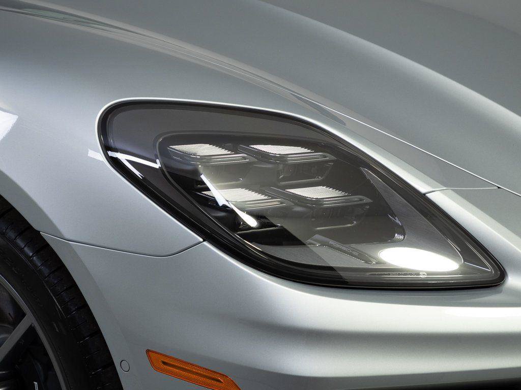 New 2026 Porsche Panamera image 37