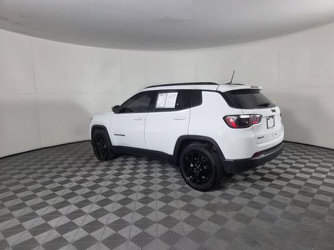 Used 2025 Jeep Compass Latitude w/ Altitude Special Edition AWD/4WD image 7