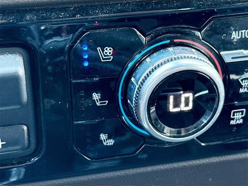 Used 2022 GMC Sierra 1500 SLT w/ SLT Premium Plus Package image 20