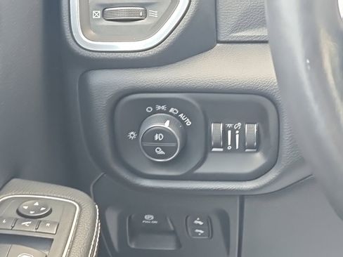 Certified 2022 RAM 1500 Laramie image 35