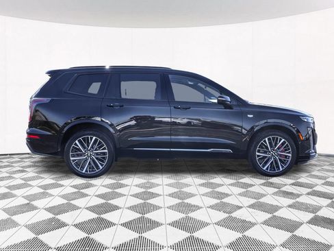 Used 2023 Cadillac XT6 Sport w/ Technology Package AWD/4WD image 13