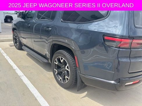 Used 2025 Jeep Wagoneer Series II image 4