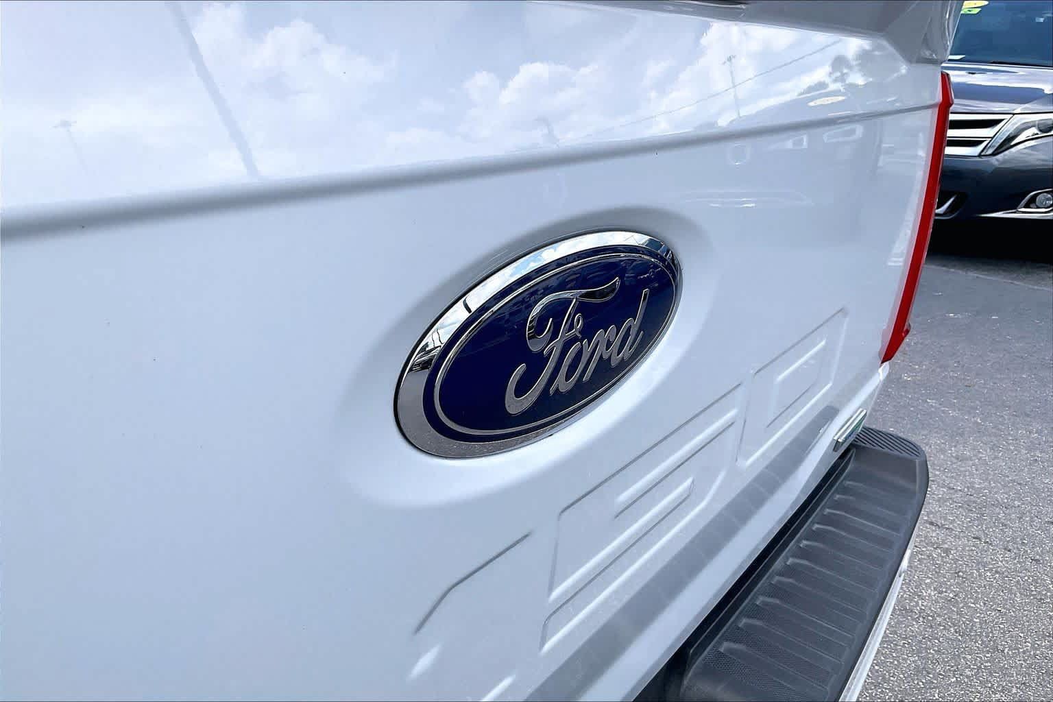 Used 2022 Ford F150 XLT w/ Equipment Group 302A High AWD/4WD image 9
