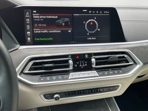 Used 2022 BMW X5 xDrive40i w/ Premium Package image 17