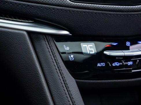 New 2026 Cadillac XT5 Sportv AWD/4WD image 30