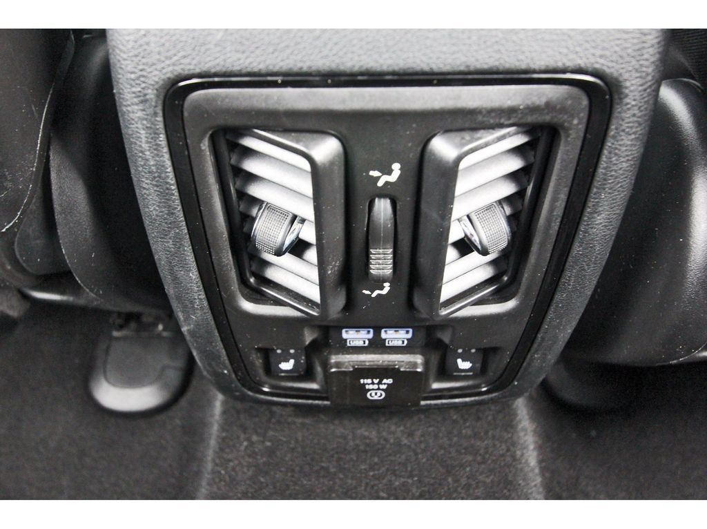 Used 2024 Dodge Durango GT RWD image 15