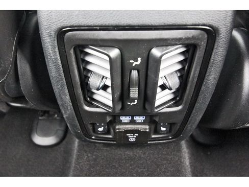 Used 2024 Dodge Durango GT RWD image 15