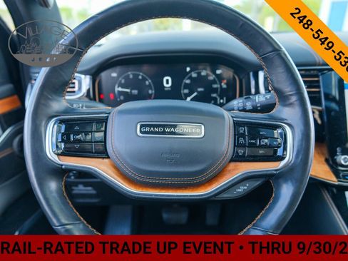 Used 2022 Jeep Grand Wagoneer Series III w/ Rear Seat Video Group 1 AWD/4WD image 16