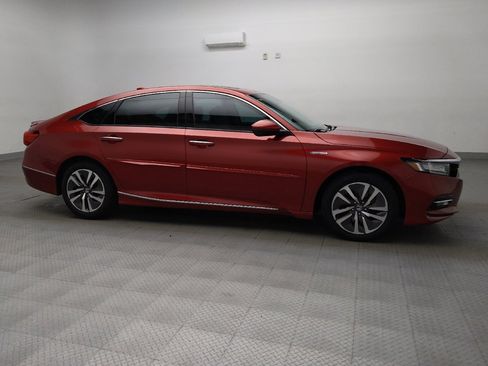 Used 2018 Honda Accord Touring image 11