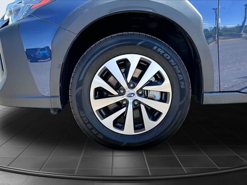 Used 2025 Subaru Outback Premium AWD/4WD image 8