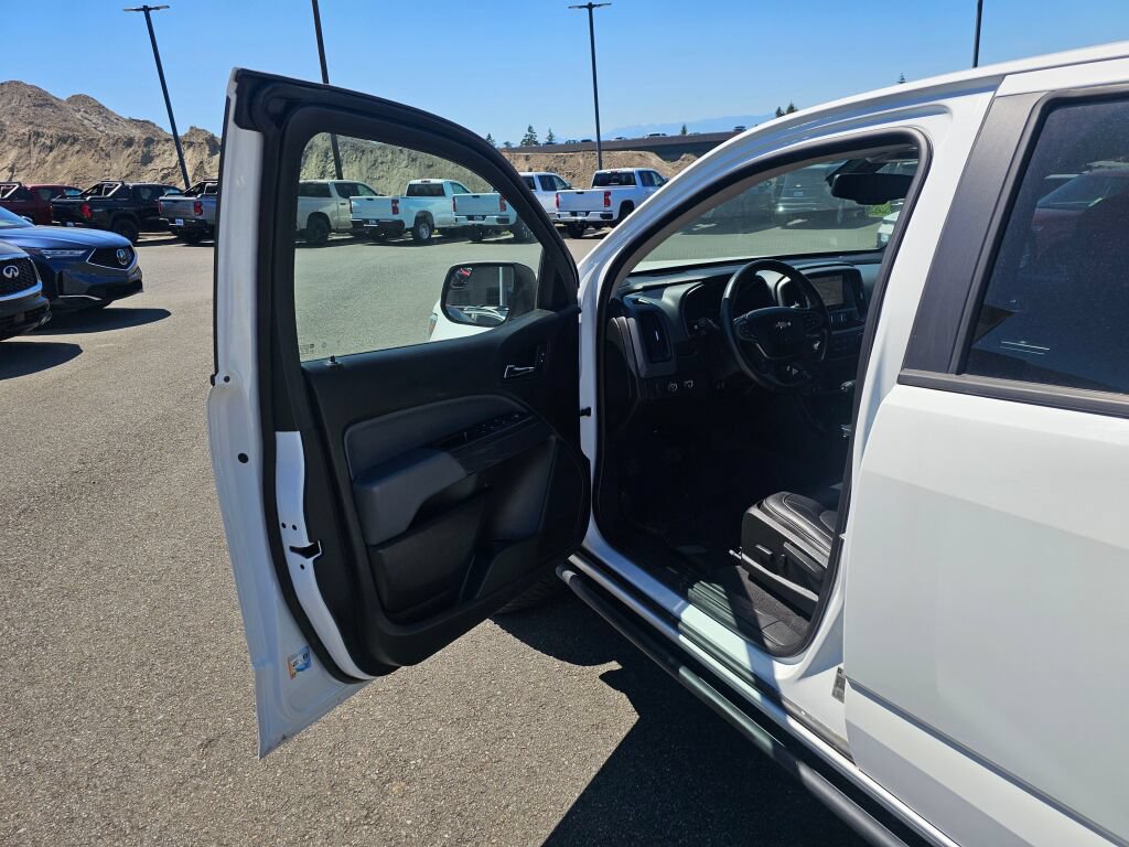 Used 2019 Chevrolet Colorado Z71 AWD/4WD image 19
