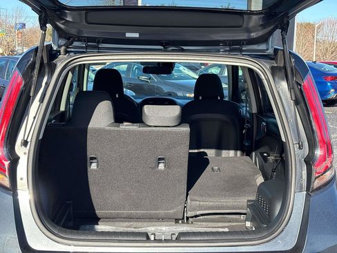 Used 2025 Kia Soul LX image 13