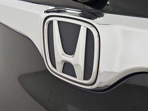 Used 2019 Honda CR-V Touring image 11