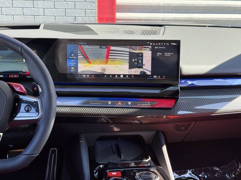 Used 2026 BMW M5 w/ Carbon Package image 18