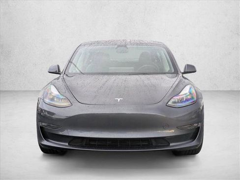 Used 2023 Tesla Model 3 Performance image 3