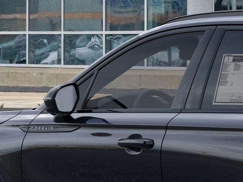 Used 2026 Lincoln Corsair Premiere image 20