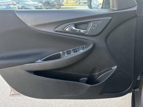 Used 2024 Chevrolet Malibu LT image 18