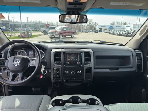 Used 2015 RAM 1500 Express image 29