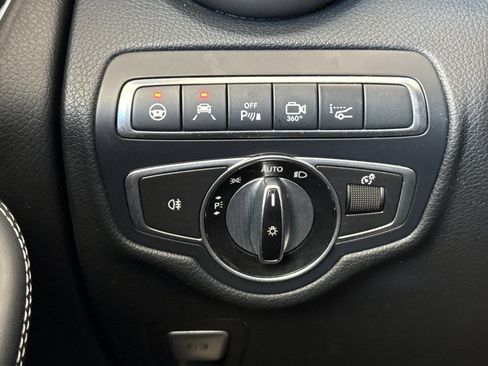 Used 2017 Mercedes-Benz GLC 300 4MATIC image 34