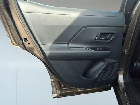 New 2026 Nissan Kicks S image 24