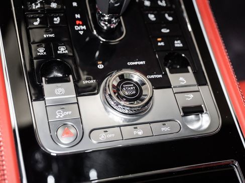 Certified 2024 Bentley Continental GT V8 AWD/4WD image 35