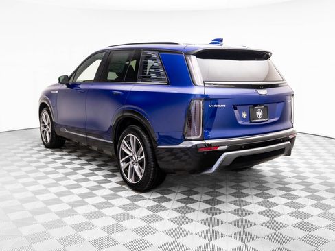 New 2026 Cadillac Vistiq Sport w/ LPO, Floor Liner Package image 3