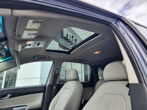 Used 2014 Chevrolet Captiva Sport LTZ image 11