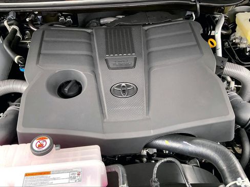 New 2026 Toyota Tundra SR5 image 17