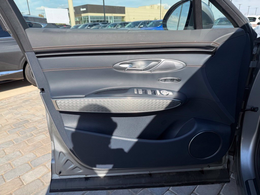 Used 2026 Genesis GV70 2.5T Sport Prestige AWD/4WD image 10