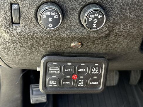 Used 2021 Chevrolet Colorado ZR2 w/ Colorado ZR2 Bison Edition image 34