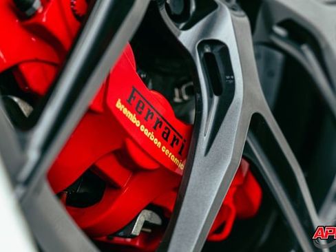 Used 2018 Ferrari 488 GTB RWD image 30