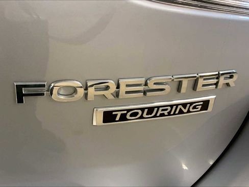 Used 2020 Subaru Forester Touring image 10