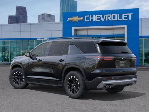 New 2027 Chevrolet Traverse Z71 w/ LPO, Floor Liner Package AWD/4WD image 3