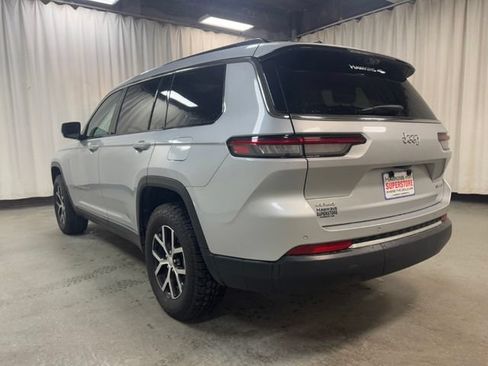 Used 2024 Jeep Grand Cherokee L Limited w/ Luxury Tech Group II AWD/4WD image 6