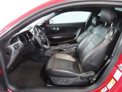 Used 2022 Ford Mustang GT Premium RWD image 14